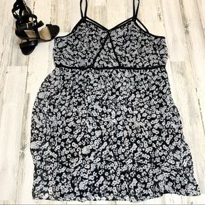 Lane Bryan black white floral fully lined dress
